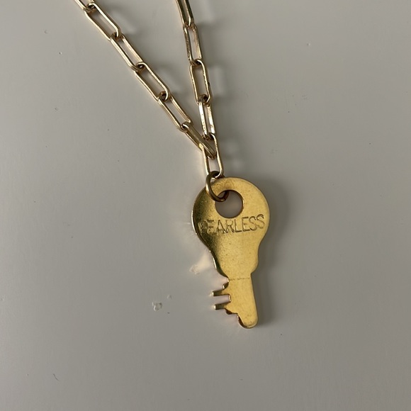 The Giving Keys paperclip key necklace - Picture 2 of 3